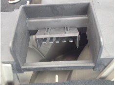 Recambio de piloto trasero izquierdo para ford fiesta berlina referencia OEM IAM 96FG13N004BA  