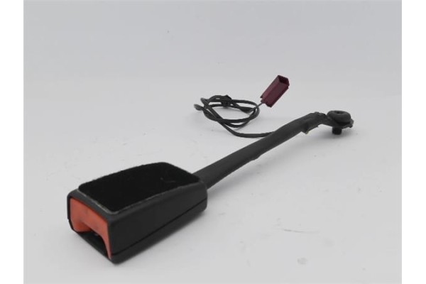 Recambio de anclaje cinturon delantero izquierdo para ford focus berlina (cew) 1.5 business referencia OEM IAM BM5161209CBW BM51
