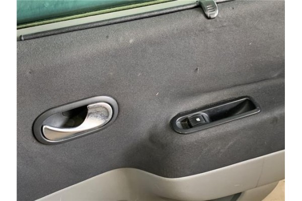 Recambio de puerta trasero derecha para renault scenic ii (jm) 1.6 16v referencia OEM IAM 7751475409 821005158R 