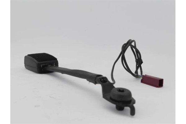 Recambio de anclaje cinturon delantero izquierdo para ford focus berlina (cew) 1.5 business referencia OEM IAM BM5161209CBW BM51