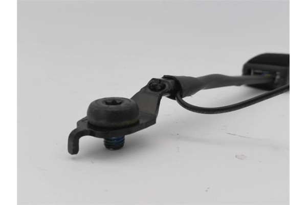 Recambio de anclaje cinturon delantero izquierdo para ford focus berlina (cew) 1.5 business referencia OEM IAM BM5161209CBW BM51