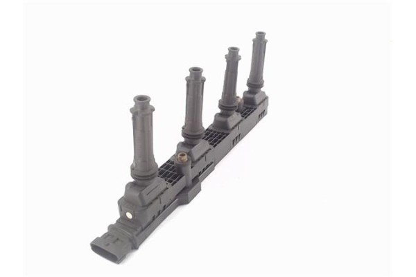 Recambio de bobina encendido para opel zafira a referencia OEM IAM 90424480 0221503468 