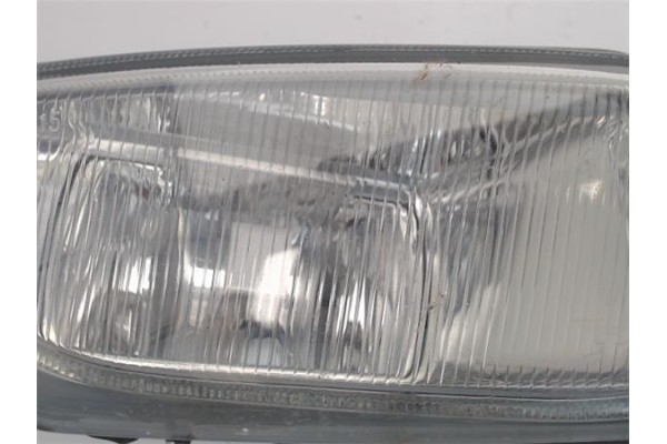 Recambio de faro antiniebla derecho para citroen saxo referencia OEM IAM 67720229 86370 