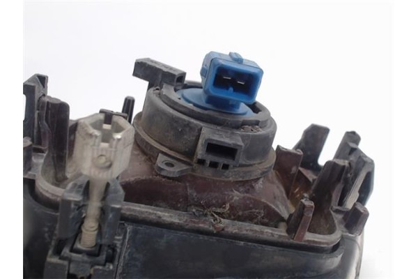 Recambio de faro antiniebla derecho para citroen saxo referencia OEM IAM 67720229 86370 