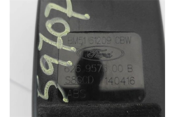Recambio de anclaje cinturon delantero izquierdo para ford focus berlina (cew) 1.5 business referencia OEM IAM BM5161209CBW BM51