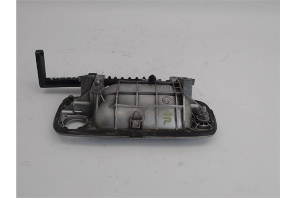 Recambio de maneta exterior porton para peugeot partner furgón (5) 1.6 hdi 90 referencia OEM IAM 621858877  