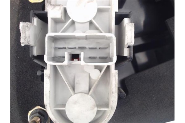 Recambio de piloto trasero derecho para volvo v40 familiar referencia OEM IAM 29262002  