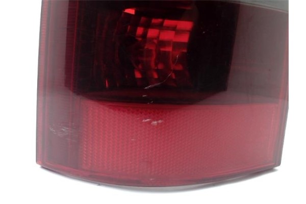 Recambio de piloto trasero izquierdo para opel astra g caravan referencia OEM IAM 6223037  