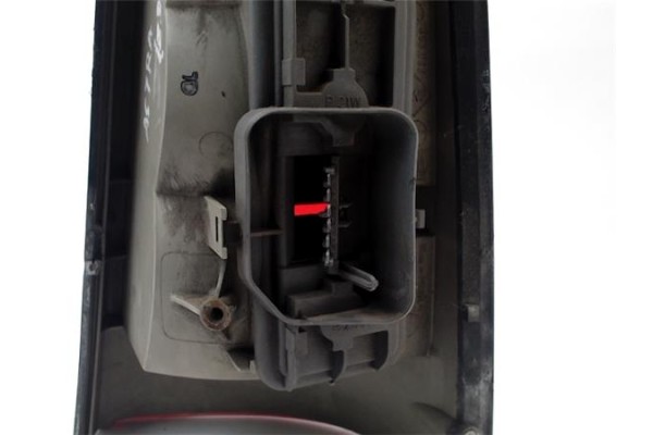 Recambio de piloto trasero izquierdo para opel astra g caravan referencia OEM IAM 6223037  