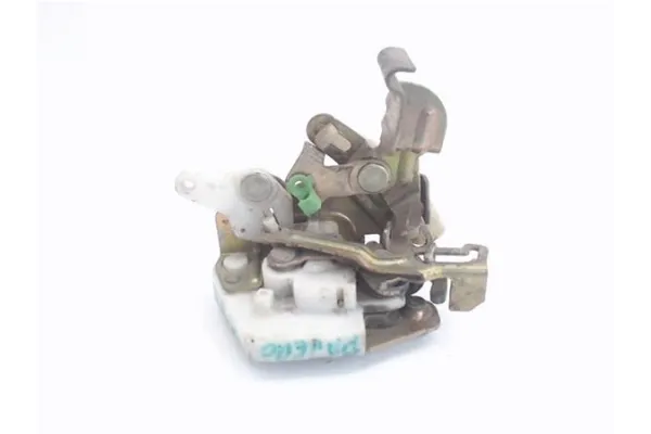 Recambio de cierre electromagnetico trasero derecho para mitsubishi pajero referencia OEM IAM MB669726  