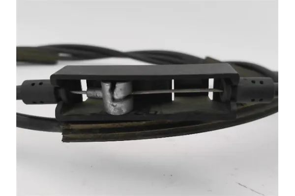 Recambio de cable apertura capo delantero para volkswagen polo v (6r1) 1.4 advance referencia OEM IAM 6R1823633  