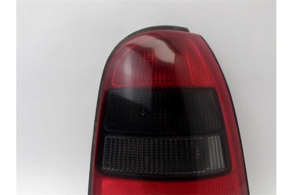 Recambio de piloto trasero izquierdo para opel vectra b caravan referencia OEM IAM 09153155  