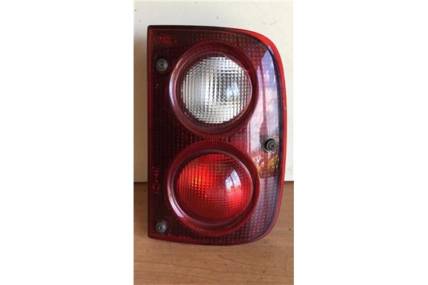 Recambio de piloto trasero derecho para land rover freelander (ln) 1.8 e familiar referencia OEM IAM 22960202 2296  Recambio de piloto trasero derecho para land rover freelander (ln) 1.8 e familiar referencia OEM IAM 22960202 2296