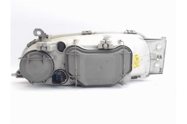 Recambio de faro delantero izquierdo para ford fiesta berlina referencia OEM IAM 301049001  