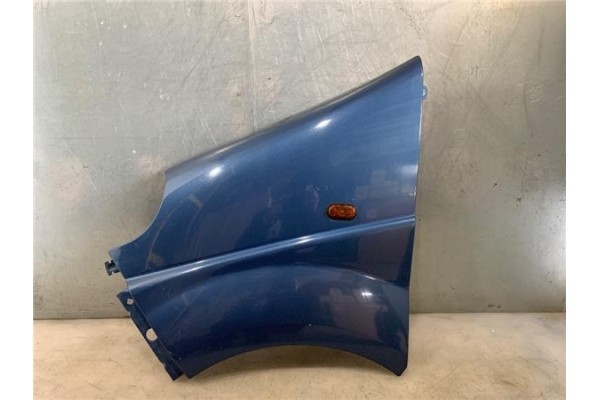 Recambio de aleta delantero izquierda para renault trafic ii furgón (fl) 2.5 dti referencia OEM IAM 7782524451  