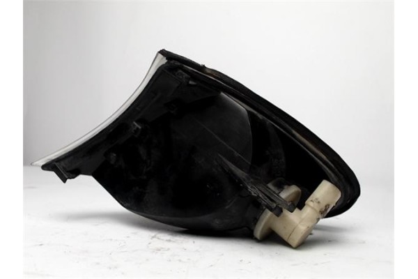 Recambio de intermitente delantero dcho para bmw serie 3 berlina (e46) 2.0 320d referencia OEM IAM 63137165852 20082011 63136915