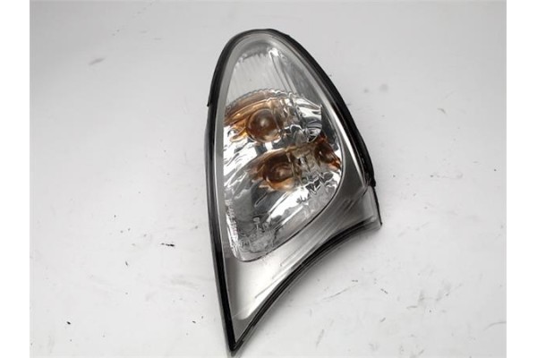 Recambio de intermitente delantero dcho para bmw serie 3 berlina (e46) 2.0 320d referencia OEM IAM 63137165852 20082011 63136915