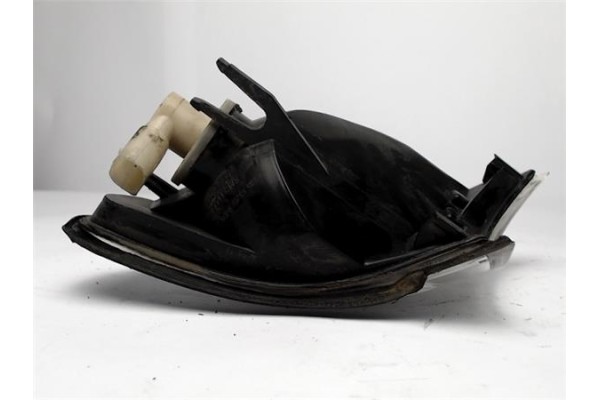 Recambio de intermitente delantero dcho para bmw serie 3 berlina (e46) 2.0 320d referencia OEM IAM 63137165852 20082011 63136915