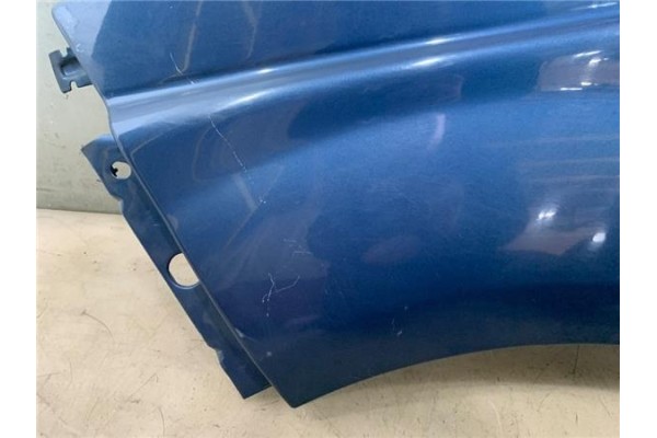 Recambio de aleta delantero izquierda para renault trafic ii furgón (fl) 2.5 dti referencia OEM IAM 7782524451  