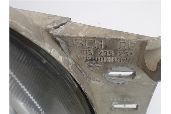 Recambio de faro delantero dcho para ford fiesta berlina referencia OEM IAM 301049002  