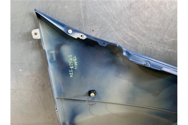 Recambio de aleta delantero izquierda para renault trafic ii furgón (fl) 2.5 dti referencia OEM IAM 7782524451  