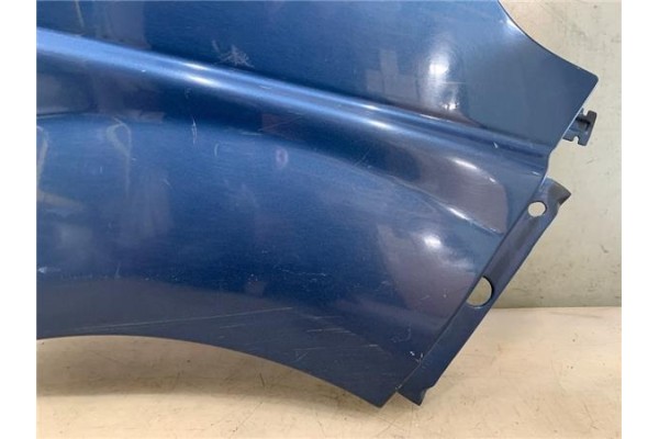 Recambio de aleta delantero derecha para renault trafic ii furgón (fl) 2.5 dti referencia OEM IAM 7782524467  