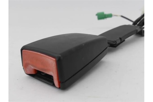 Recambio de anclaje cinturon delantero izquierdo para volkswagen polo v (6r1) 1.4 advance referencia OEM IAM 6R4857755A  