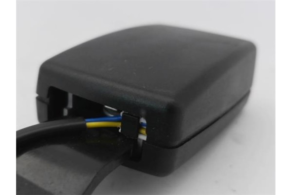 Recambio de anclaje cinturon delantero izquierdo para volkswagen polo v (6r1) 1.4 advance referencia OEM IAM 6R4857755A  