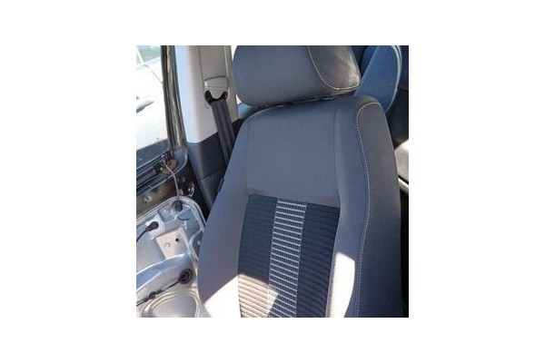 Recambio de juego asientos para volkswagen polo iv (9n3) 1.4 advance referencia OEM IAM 6Q0881776F  