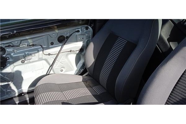Recambio de juego asientos para volkswagen polo iv (9n3) 1.4 advance referencia OEM IAM 6Q0881776F  