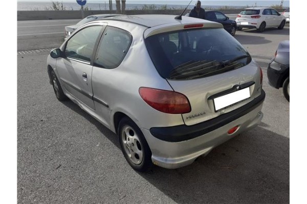 peugeot 206 del año 2002
