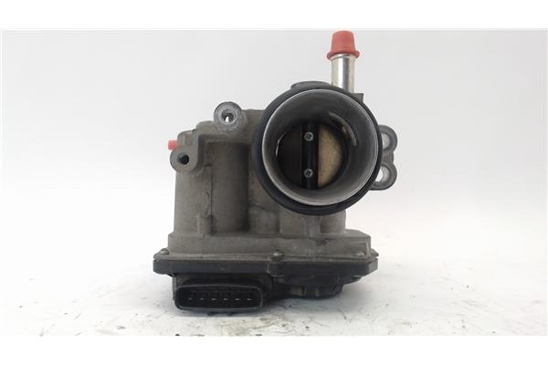 Recambio de caja mariposa aire para toyota yaris (ksp9/scp9/nlp9) 1.3 vvt-i referencia OEM IAM 2203023010 556268 