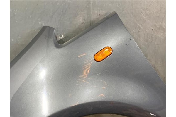 Recambio de aleta delantero izquierda para ford focus c-max 1.6 referencia OEM IAM P3M51R16009AM  