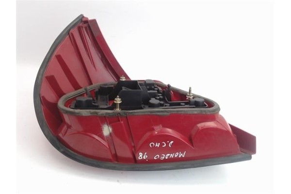 Recambio de piloto trasero derecho para ford mondeo berlina (gd) referencia OEM IAM 96bg13n004  
