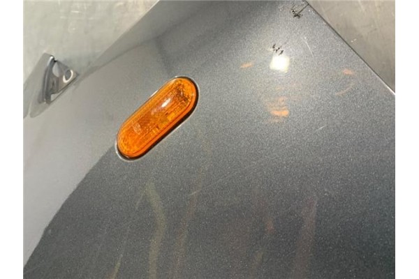 Recambio de aleta delantero izquierda para ford focus c-max 1.6 referencia OEM IAM P3M51R16009AM  