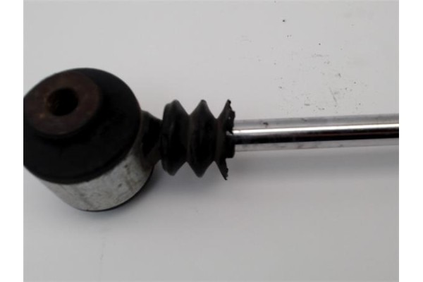 Recambio de amortiguador trasero completo para peugeot 207 1.6 16v vti referencia OEM IAM 7116  