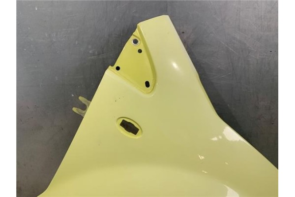 Recambio de aleta delantero derecha para citroen c2 1.1 referencia OEM IAM 7841P8  