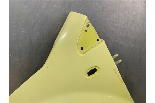 Recambio de aleta delantero izquierda para citroen c2 1.1 referencia OEM IAM 7840N3  
