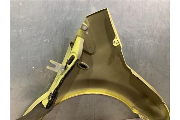 Recambio de aleta delantero izquierda para citroen c2 1.1 referencia OEM IAM 7840N3  