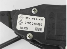 Recambio de pedal acelerador para renault trafic ii furgón (fl) 2.5 dti referencia OEM IAM 7700313060 8200003641 