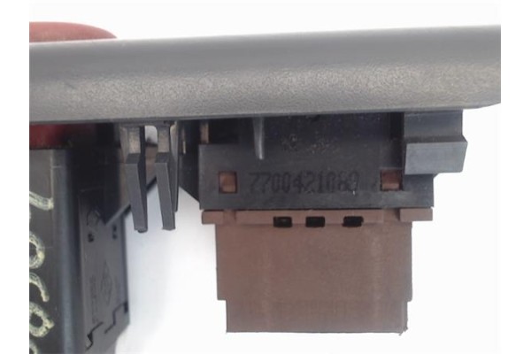 Recambio de interruptor luces emergencia para renault laguna (b56) 1.9 dti (b56j) referencia OEM IAM 7700421089  
