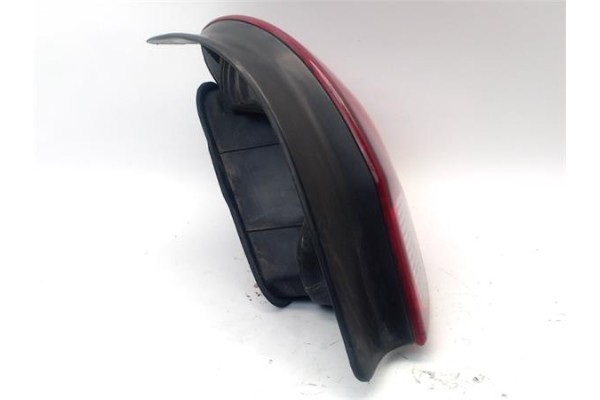 Recambio de piloto trasero derecho para toyota corolla (e11) 2.0 d (ce110_) referencia OEM IAM 815501E070  