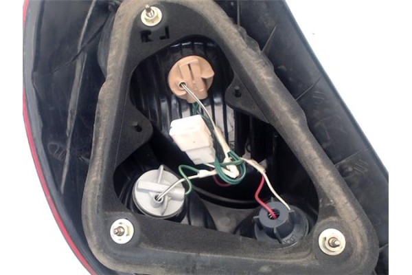 Recambio de piloto trasero derecho para toyota corolla (e11) 2.0 d (ce110_) referencia OEM IAM 815501E070  
