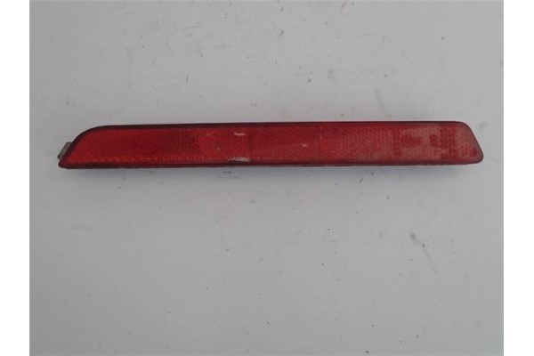 Recambio de reflectante paragolpes trasero para mazda 3 berlina (bk) referencia OEM IAM p4526  