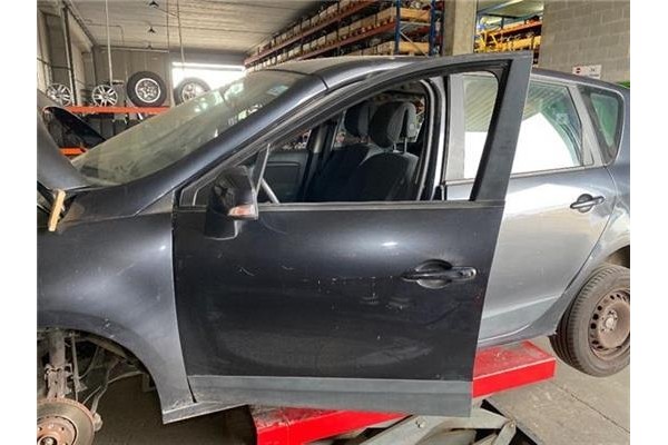 Recambio de puerta delantero izquierda para renault scenic iii (jz) 1.5 grand expression referencia OEM IAM 801014883R  