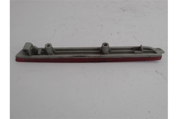 Recambio de reflectante paragolpes trasero para mazda 3 berlina (bk) referencia OEM IAM p4526  