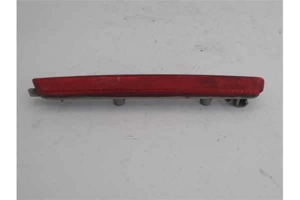 Recambio de reflectante paragolpes trasero para mazda 3 berlina (bk) referencia OEM IAM p4526  