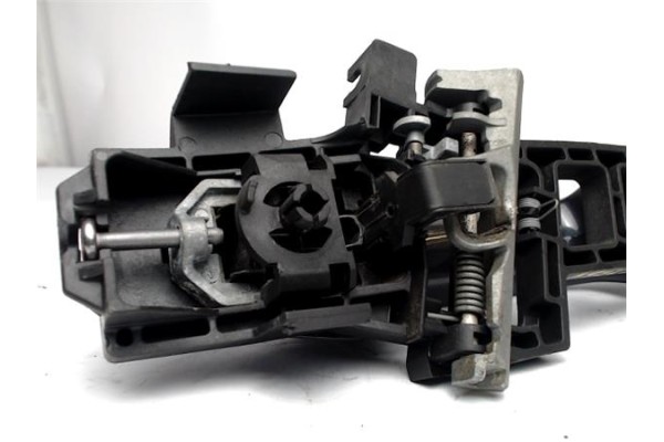 Recambio de maneta exterior trasero izquierda para ford fiesta vi 1.4 referencia OEM IAM 1767138 538889 