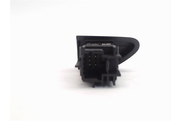 Recambio de interruptor luces emergencia para renault captur i 0.9 zen referencia OEM IAM 252907372R 252907372R 