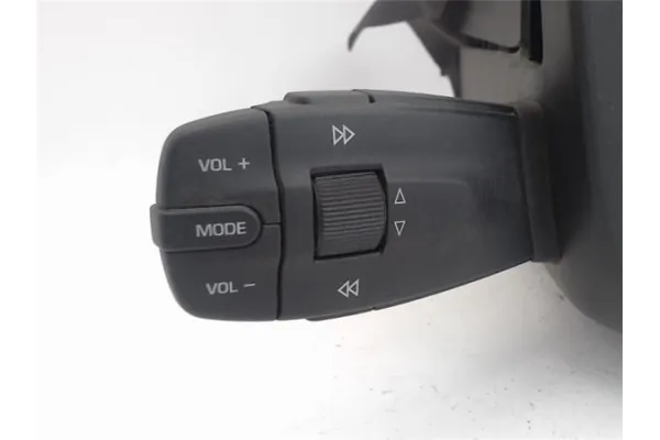 Recambio de embellecedor columna direccion para seat ibiza berlina (6j5) 1.4 referencia OEM IAM 6j0858559  